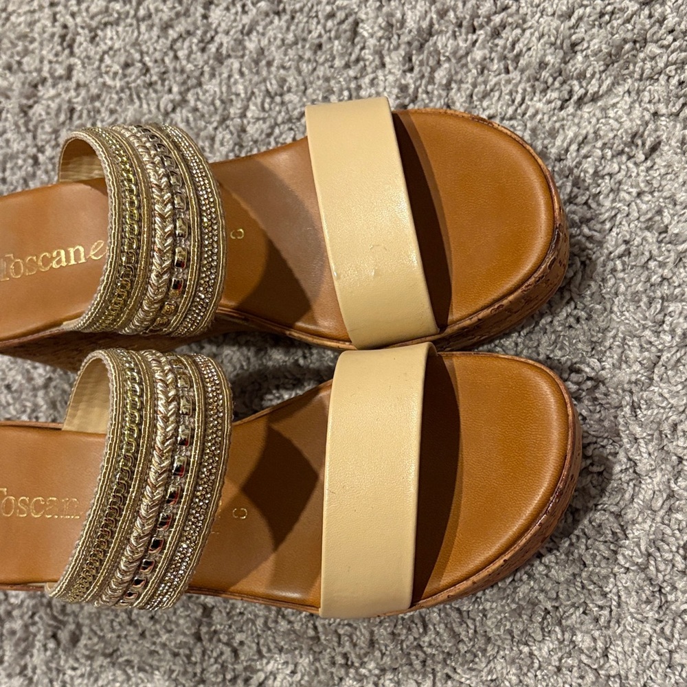 Women's Tan and Gold Sandals
